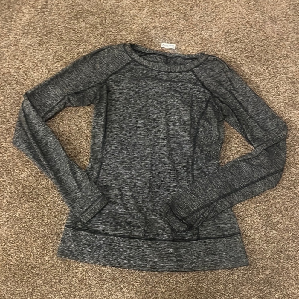 Lululemon size 6. Great condition
